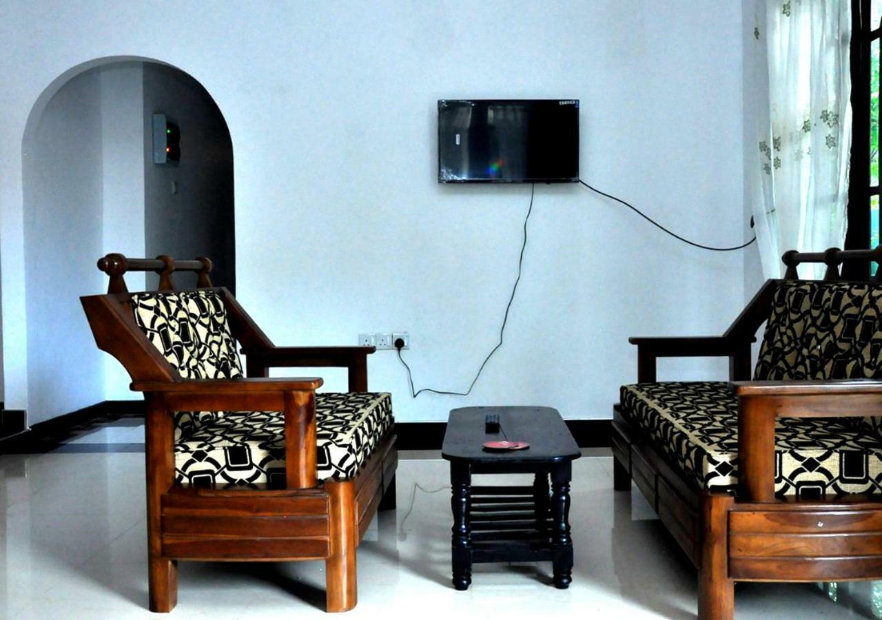 Arusha Guest House Негомбо Екстериор снимка